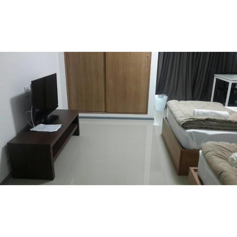 Promsook Apartment Chonburi Habitación foto